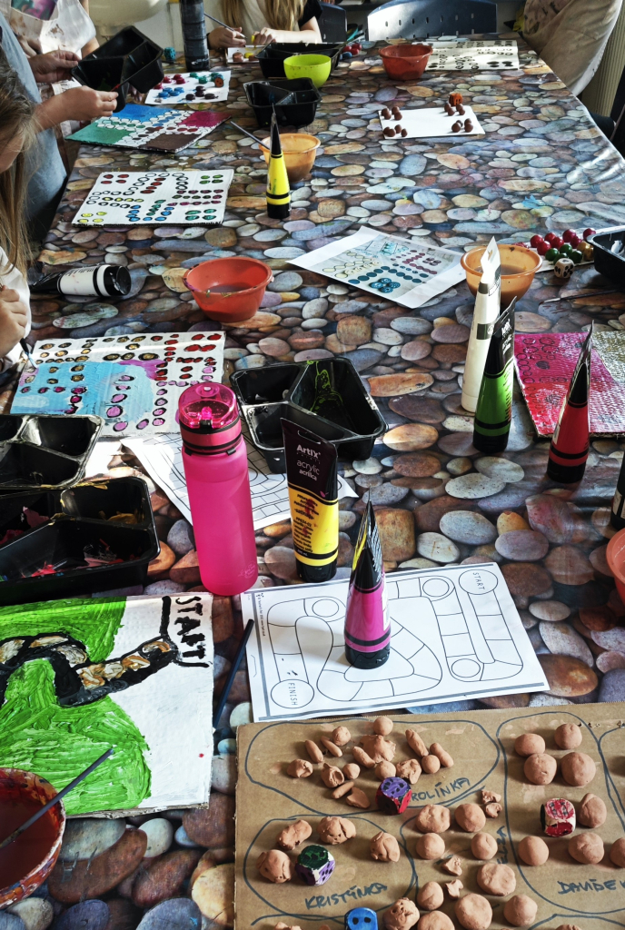 Noc a den v DDM - výtvarný (Monika R.)