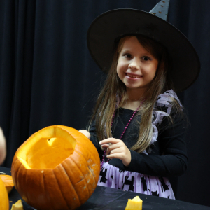 Halloween (4-8 let)